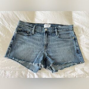 Frame | Women’s 28 | Le Cutoff Denim Shorts Med Wash Raw Hem Crystal Shores EUC